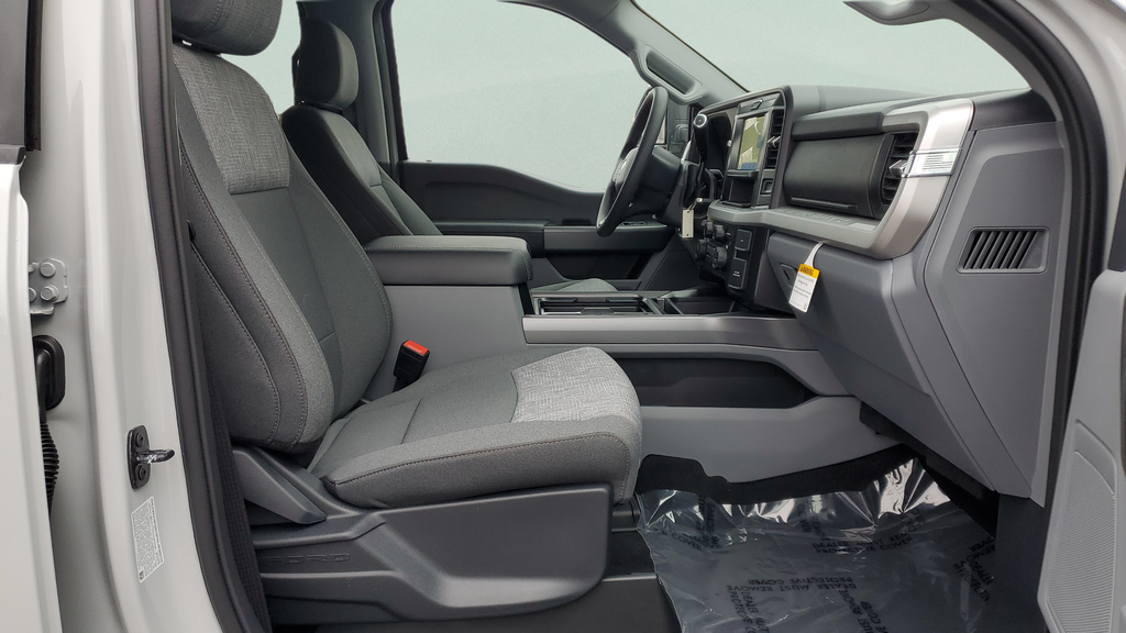 New 2026 White Ford XLT image 19