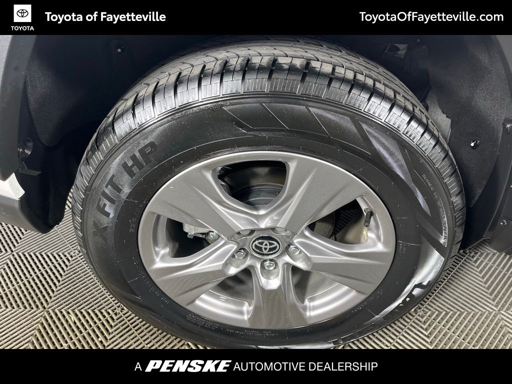 Thumbnail: 2025 Toyota RAV4 - 12