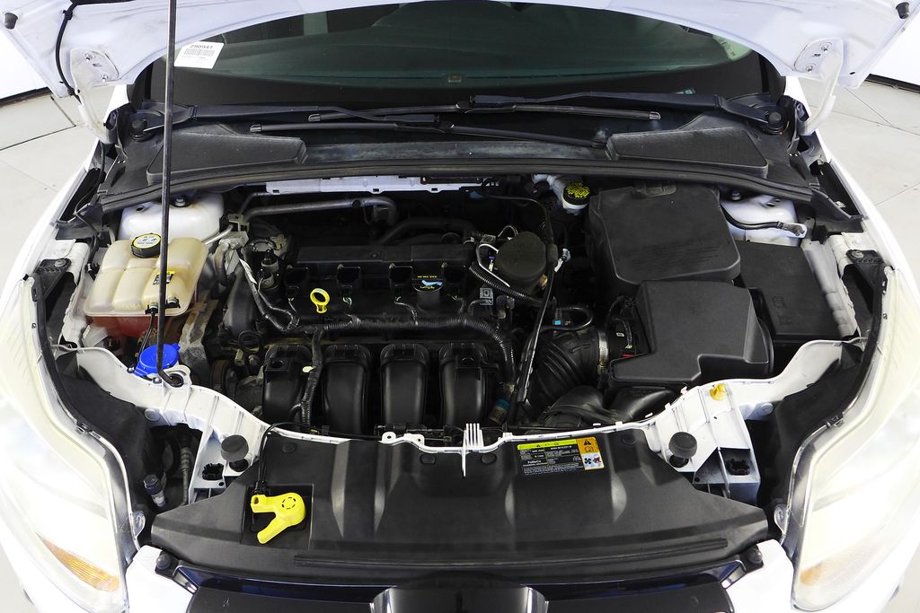 Thumbnail: 2012 Ford Focus - 6