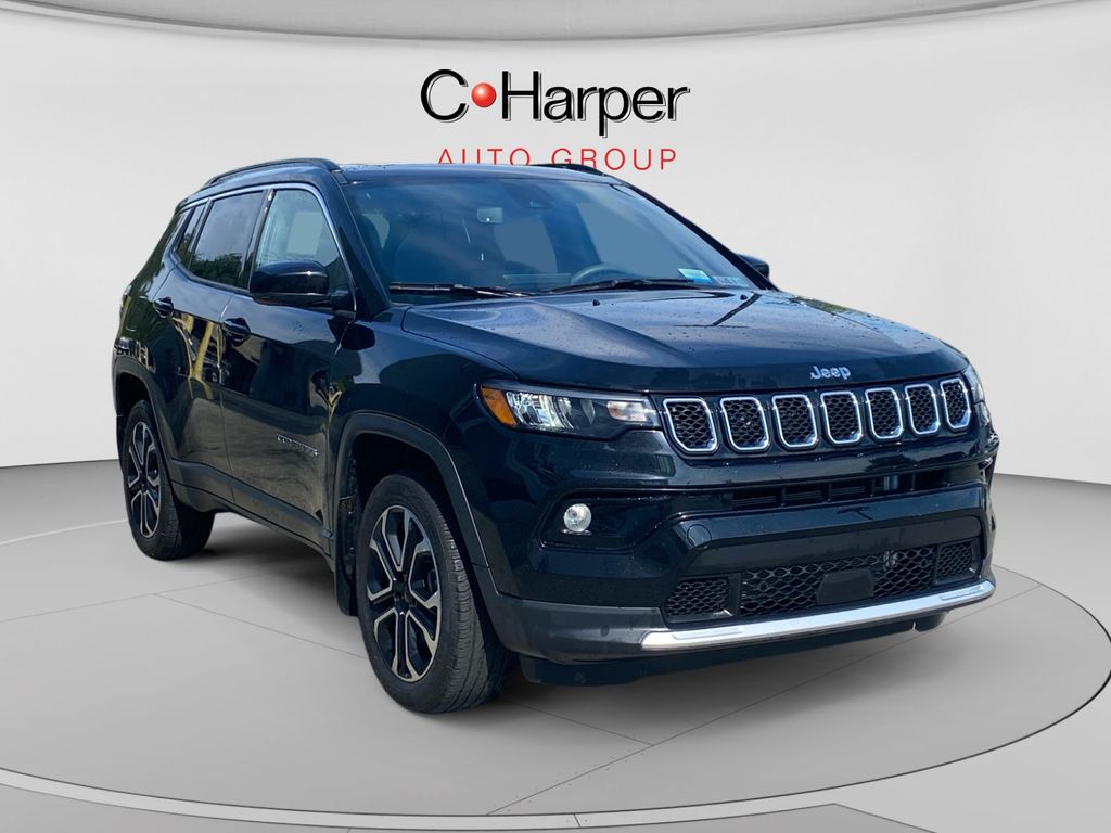 Diamond Black Crystal Pearlcoat 2023 Jeep Compass SUV / Crossover Four-Wheel Drive 8-Speed Automatic