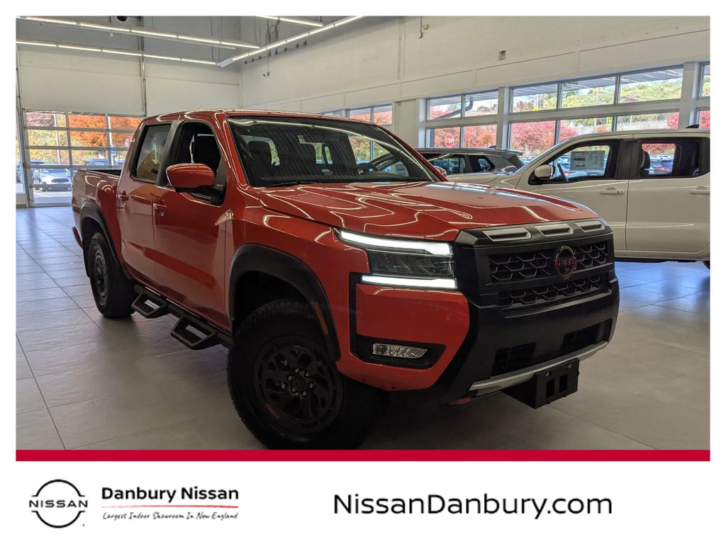 2025 Nissan Frontier PRO-4X Crew Cab 4WD