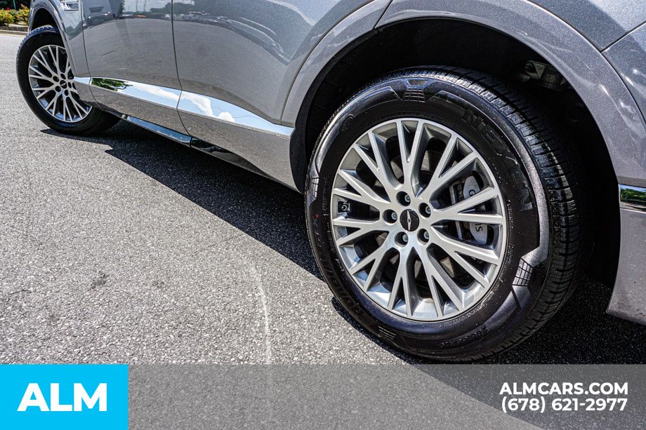 Used 2025 Silver Genesis 2.5T image 16