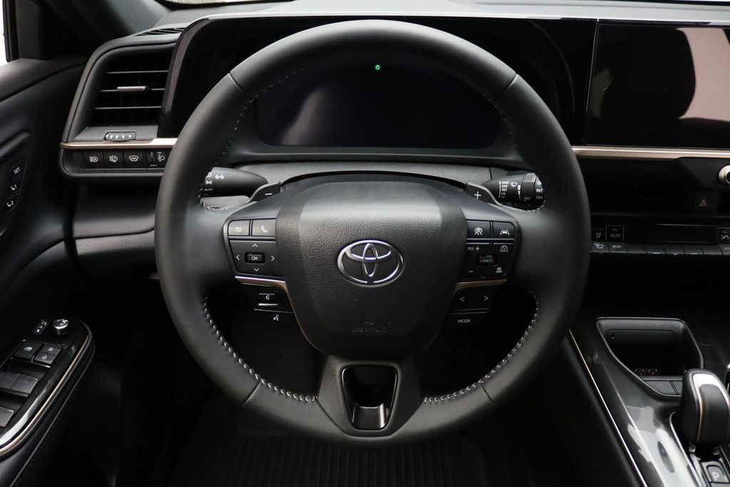 Thumbnail: 2025 Toyota Crown Signia - 23