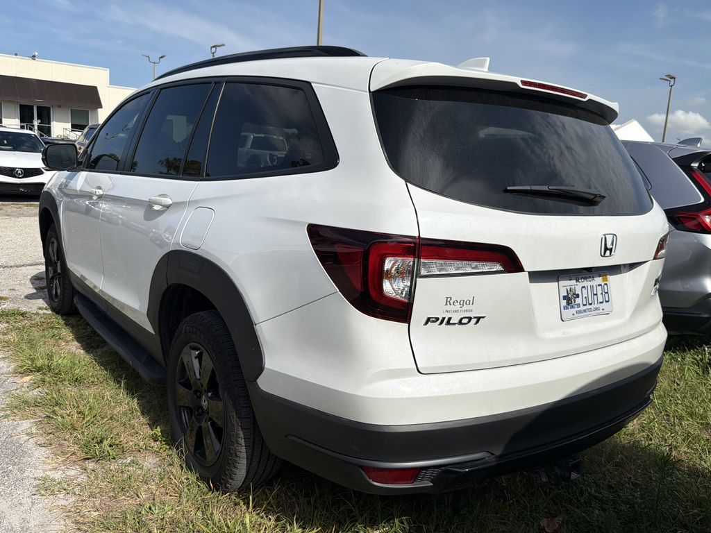used 2022 Honda Pilot car, priced at $34,991