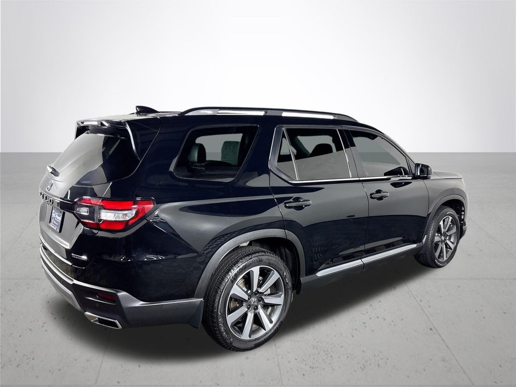 2024 Honda Pilot Touring