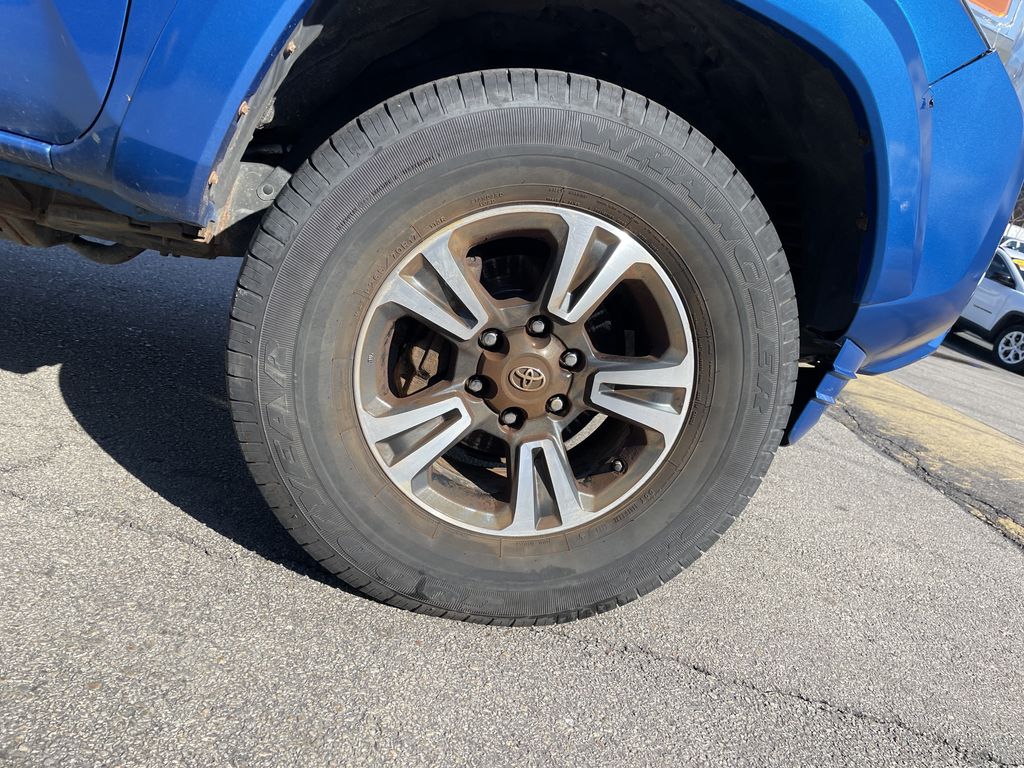 Used 2018 Toyota Tacoma Truck