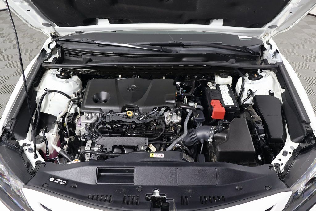 Thumbnail: 2022 Toyota Camry - 15