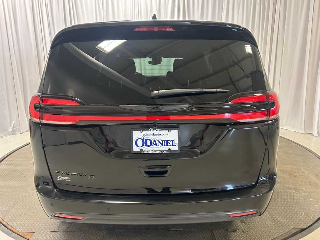 new 2026 Chrysler Pacifica car, priced at $48,575