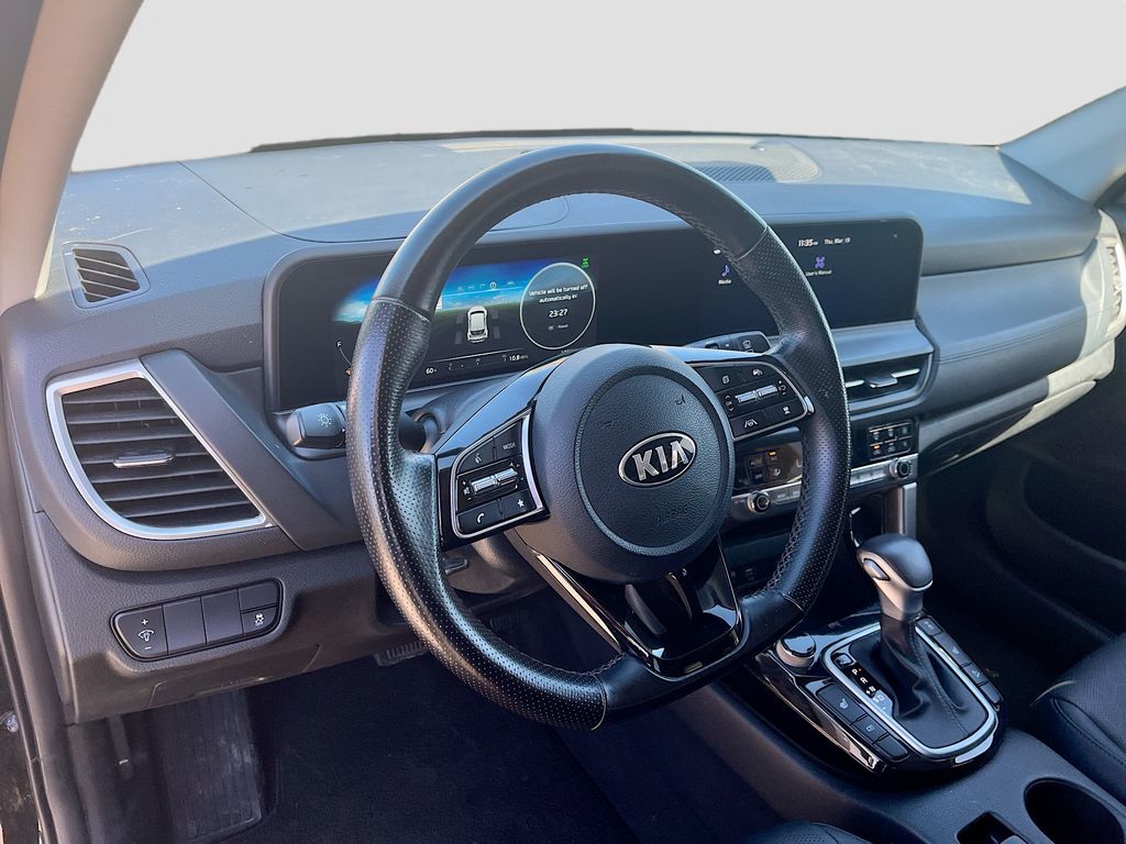 Used 2024 Black Kia SX image 9