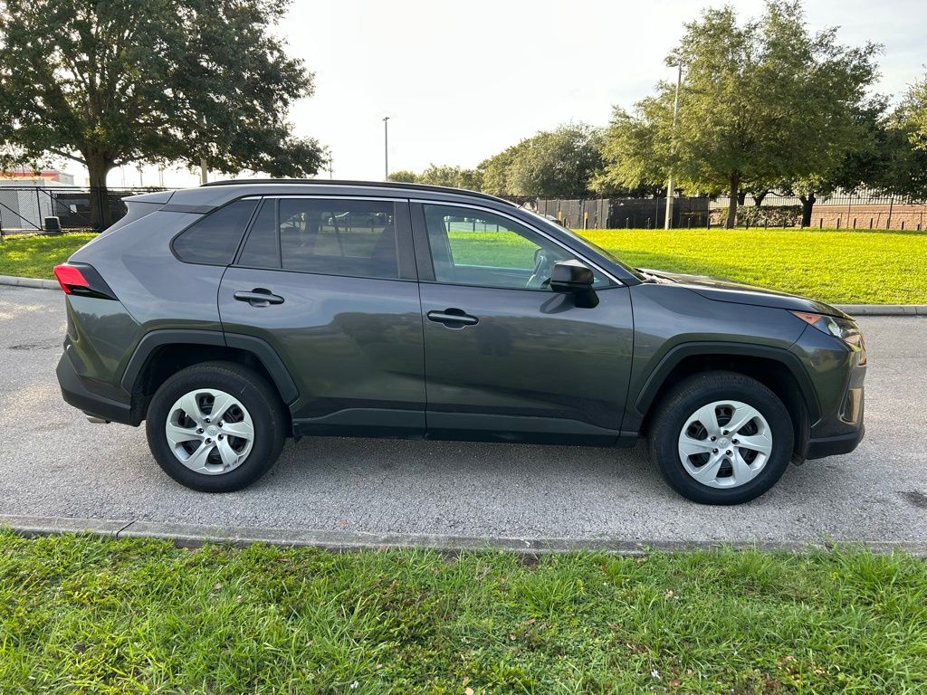 Thumbnail: 2021 Toyota RAV4 - 6