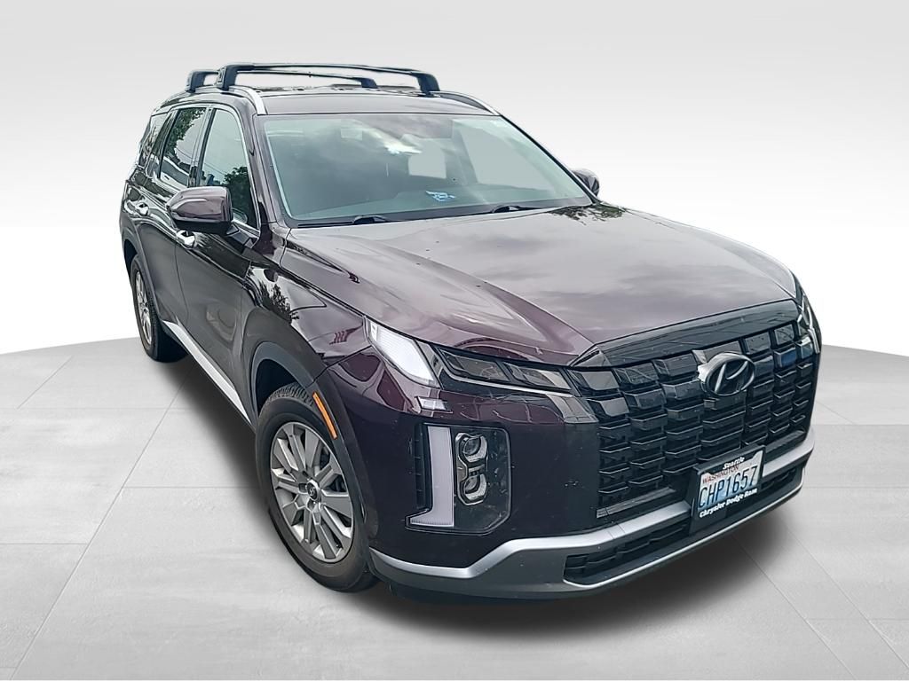 View vehicle photo 2