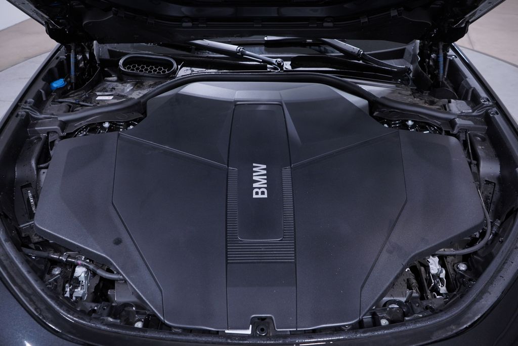2025 BMW i7 eDrive50 15