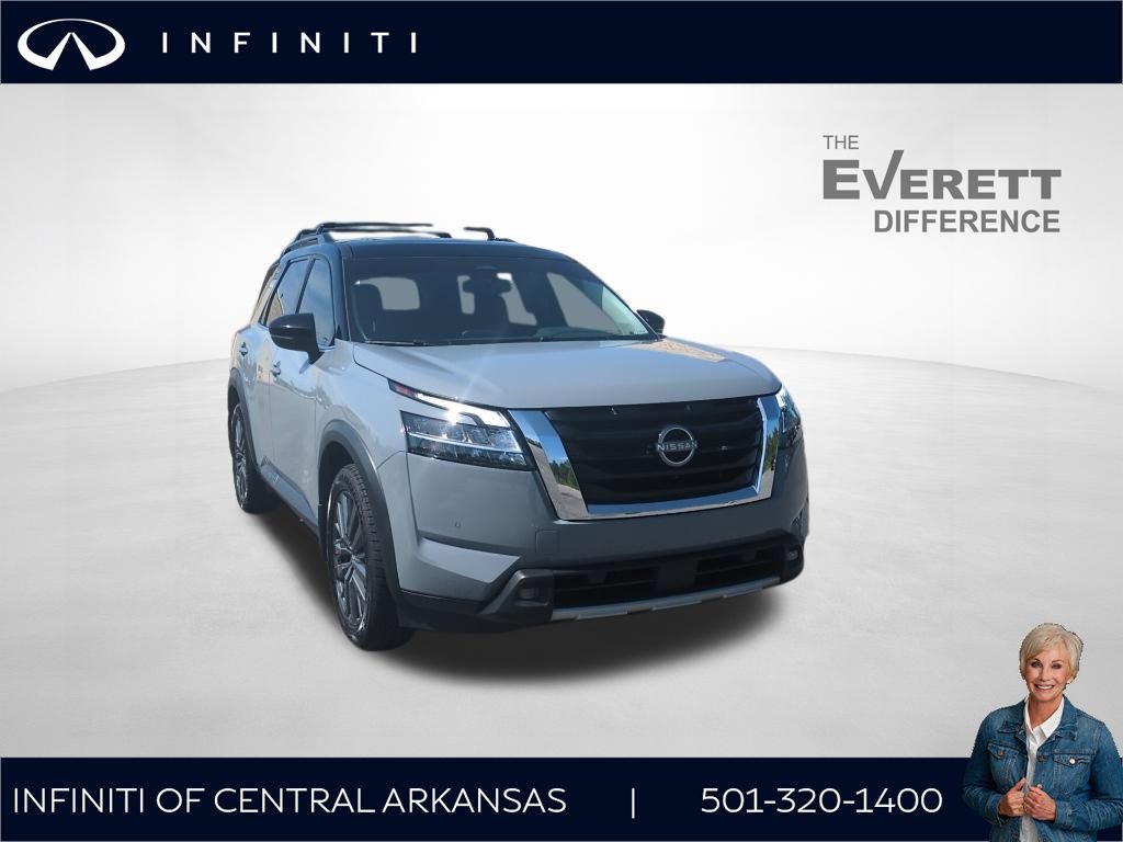  2022 Nissan Pathfinder SL FWD   