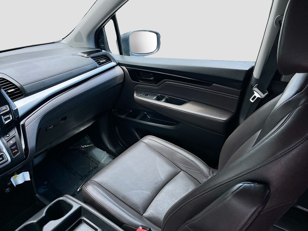 Used 2023 Silver Honda Touring image 24