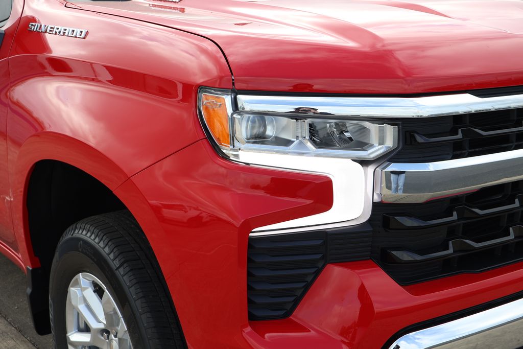 2025 Chevrolet Silverado 1500 LT 4