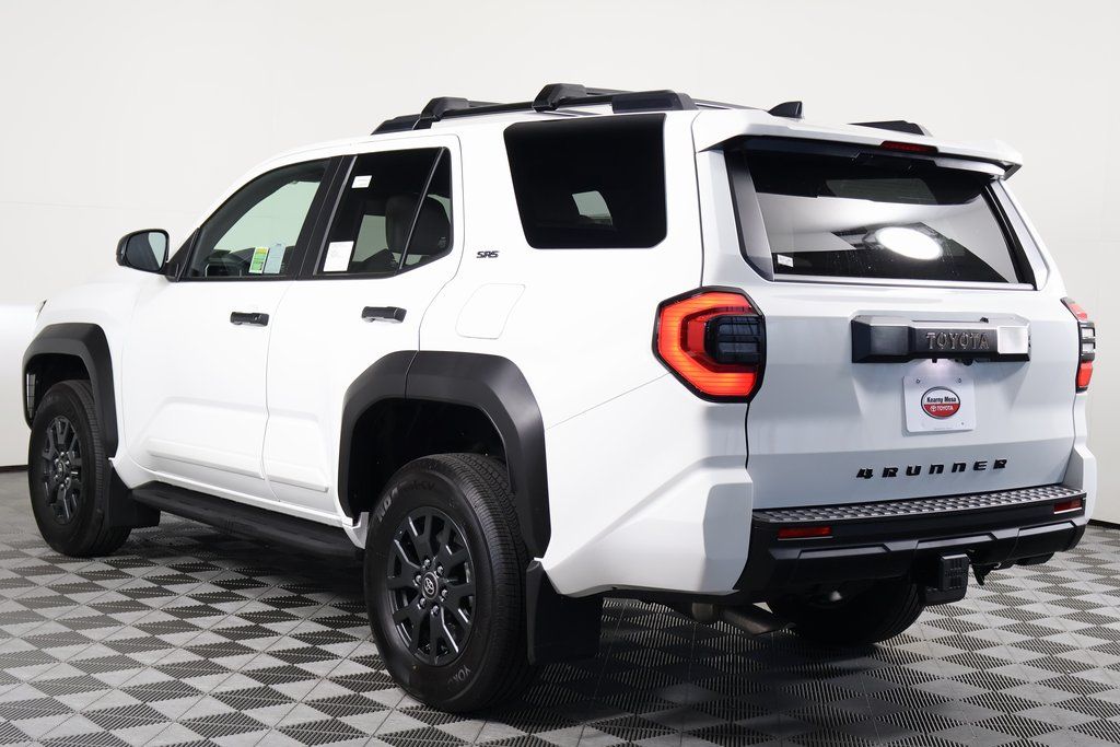 Thumbnail: 2025 Toyota 4Runner - 6