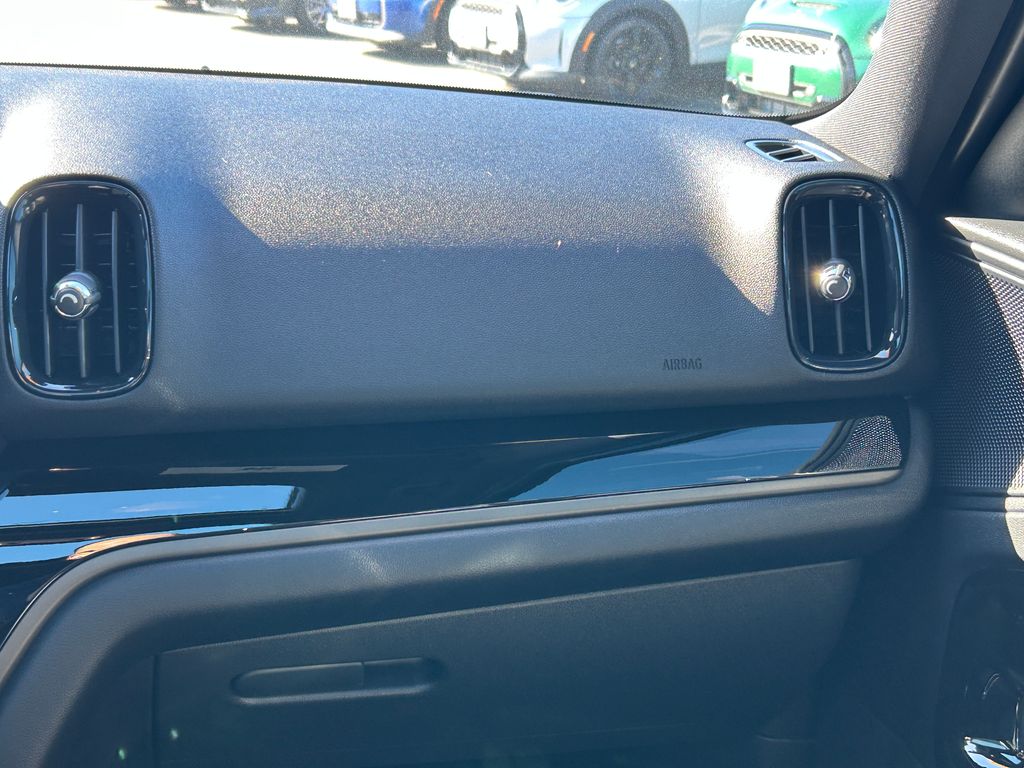 Thumbnail: 2023 MINI Cooper Countryman - 25