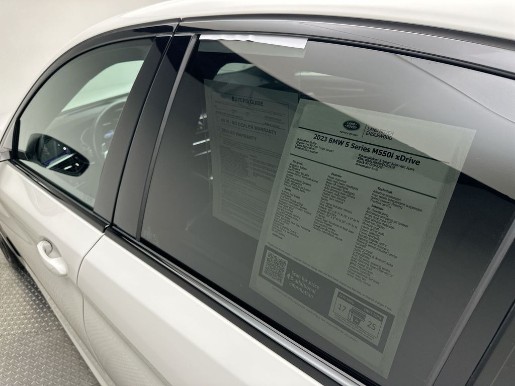 Thumbnail: 2023 BMW 5 Series - 20