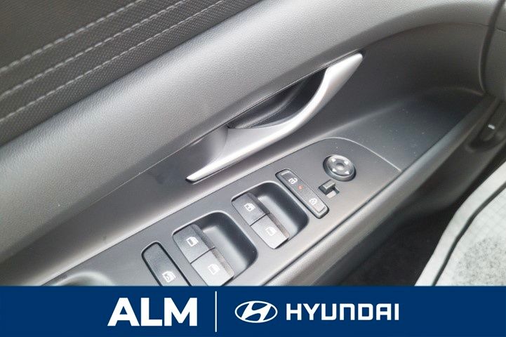 New 2026 White Hyundai SE image 30