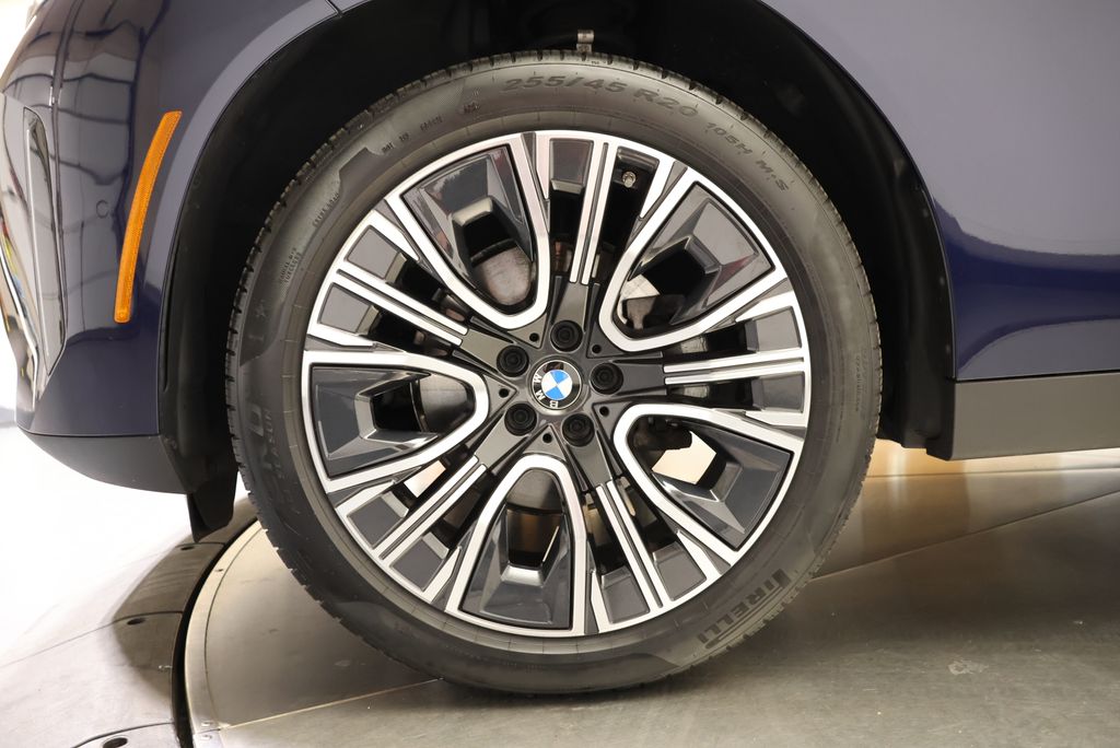 Thumbnail: 2025 BMW X3 - 11