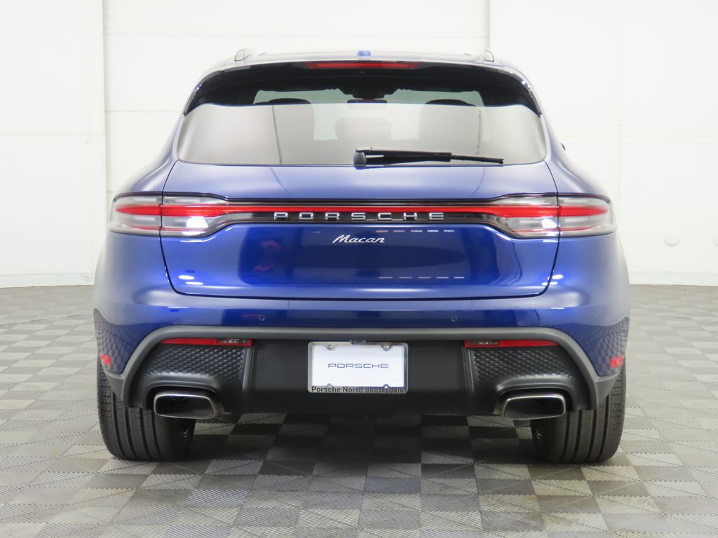 Thumbnail: 2025 Porsche Macan - 6