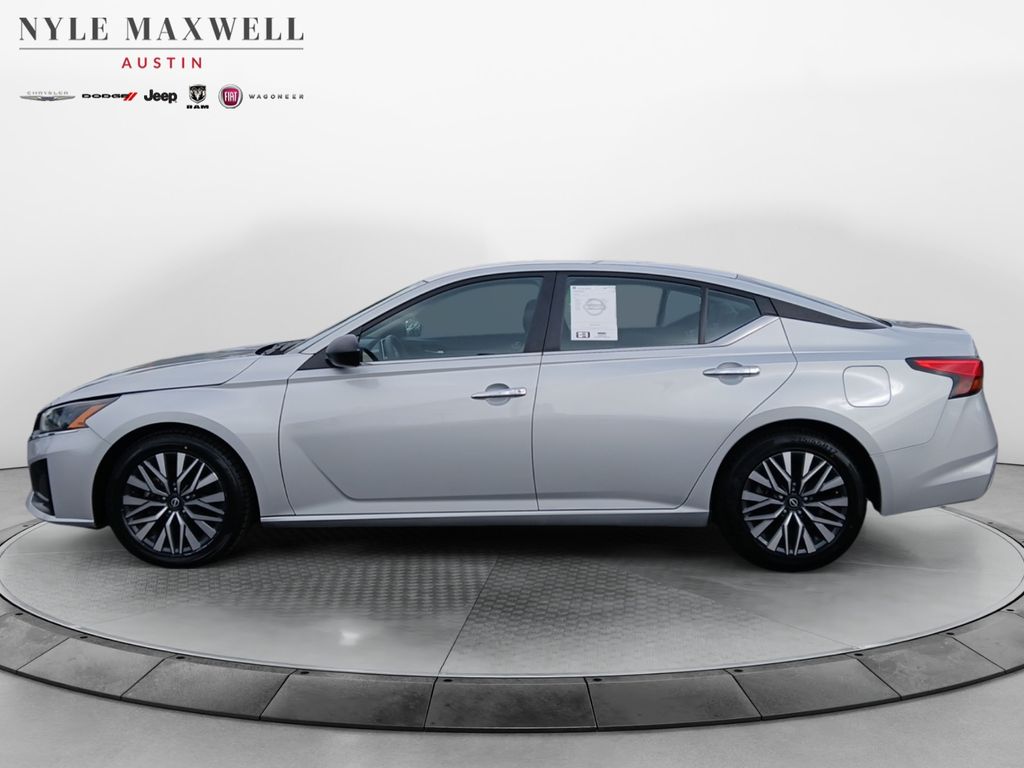 Used Car 2024 Nissan Altima  2.5 Sv For Sale Under $20,000 In Austin, Texas