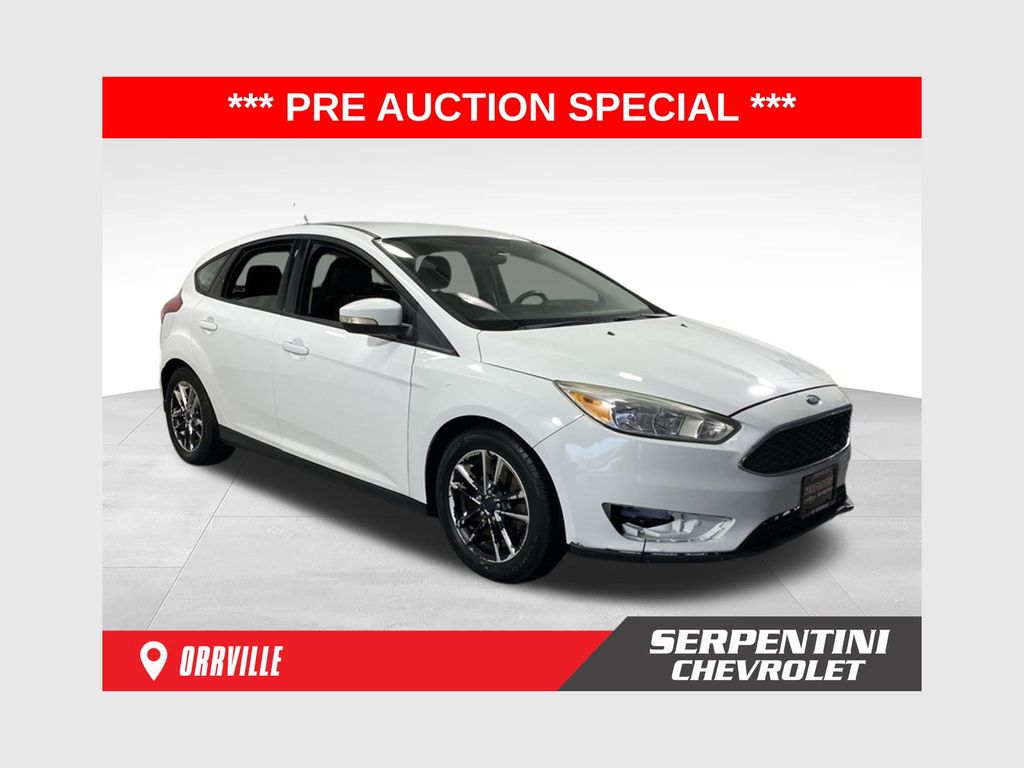 2015 Ford Focus SE Hatchback