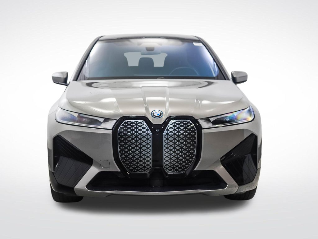 Thumbnail: 2024 BMW iX - 8