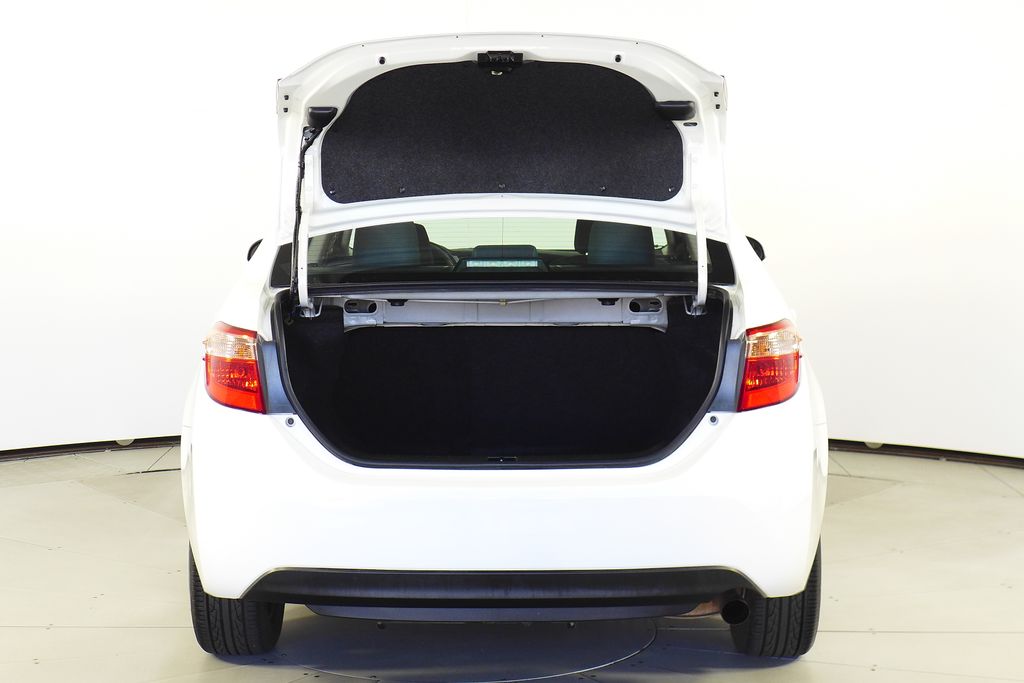 Thumbnail: 2018 Toyota Corolla - 10