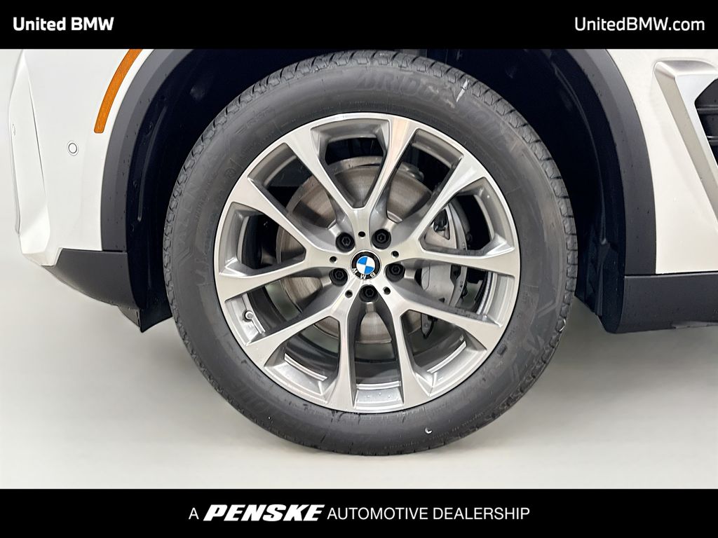 Thumbnail: 2026 BMW X5 - 2