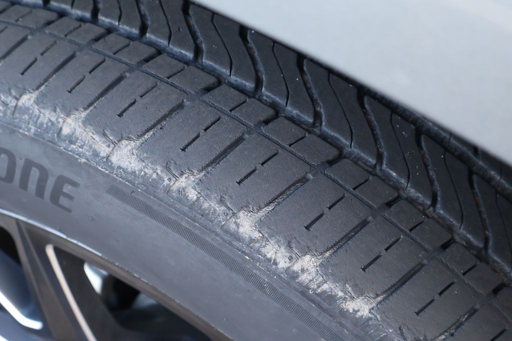 Thumbnail: 2023 Chevrolet Tahoe - 6