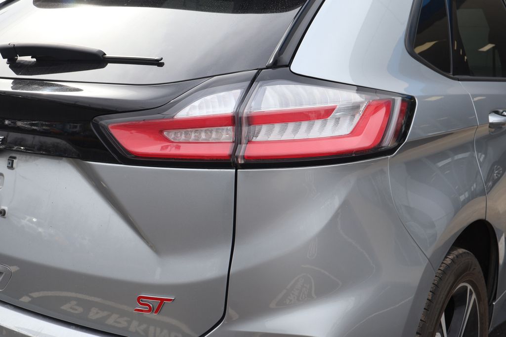 Thumbnail: 2023 Ford Edge - 9