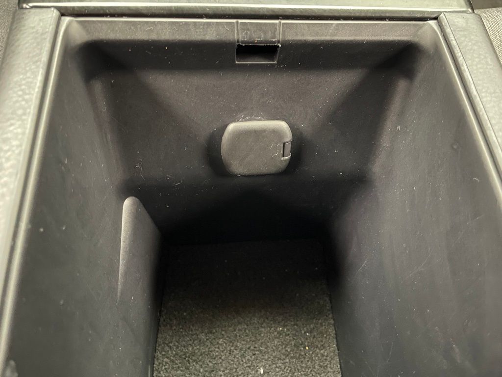 Thumbnail: 2025 Toyota Camry - 29