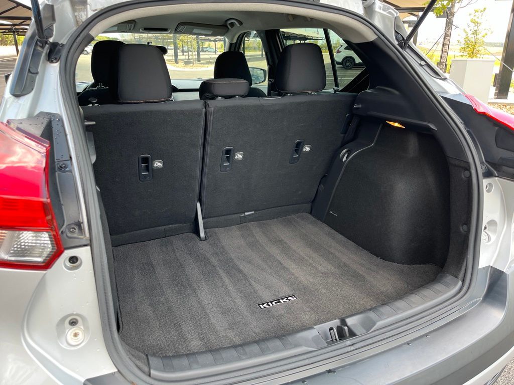 Thumbnail: 2019 Nissan Kicks - 10