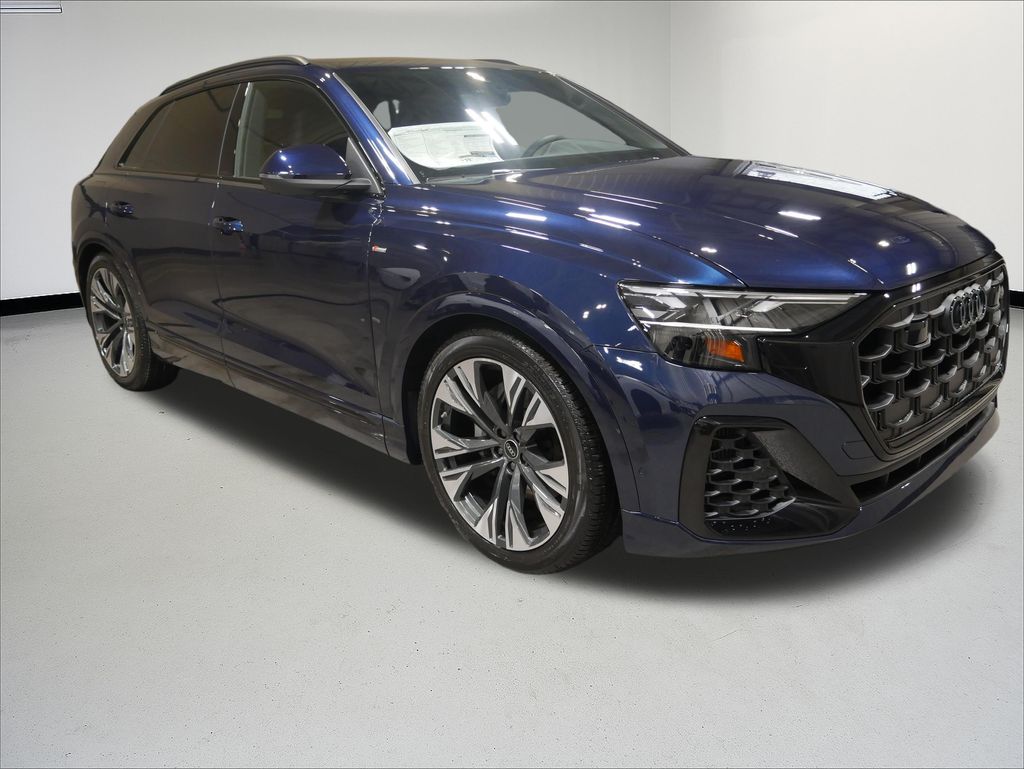 Thumbnail: 2026 Audi Q8 - 6