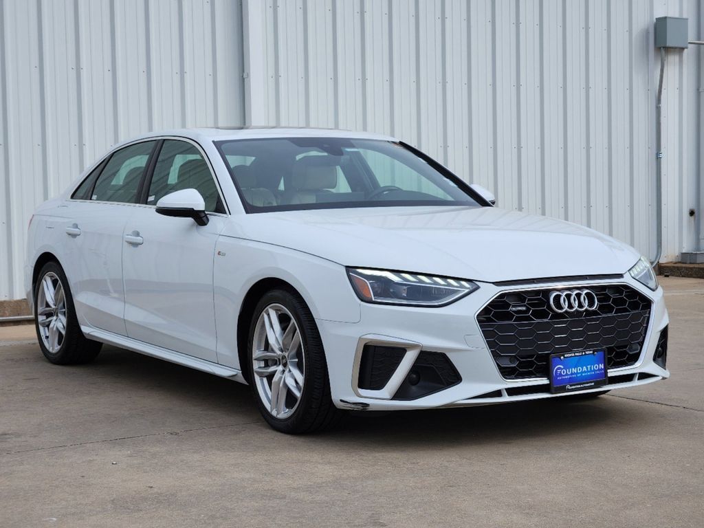 2022 Audi A4 45 S line Premium Plus 3