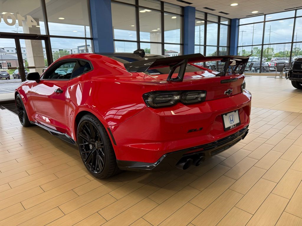 2023 Chevrolet Camaro ZL1 3