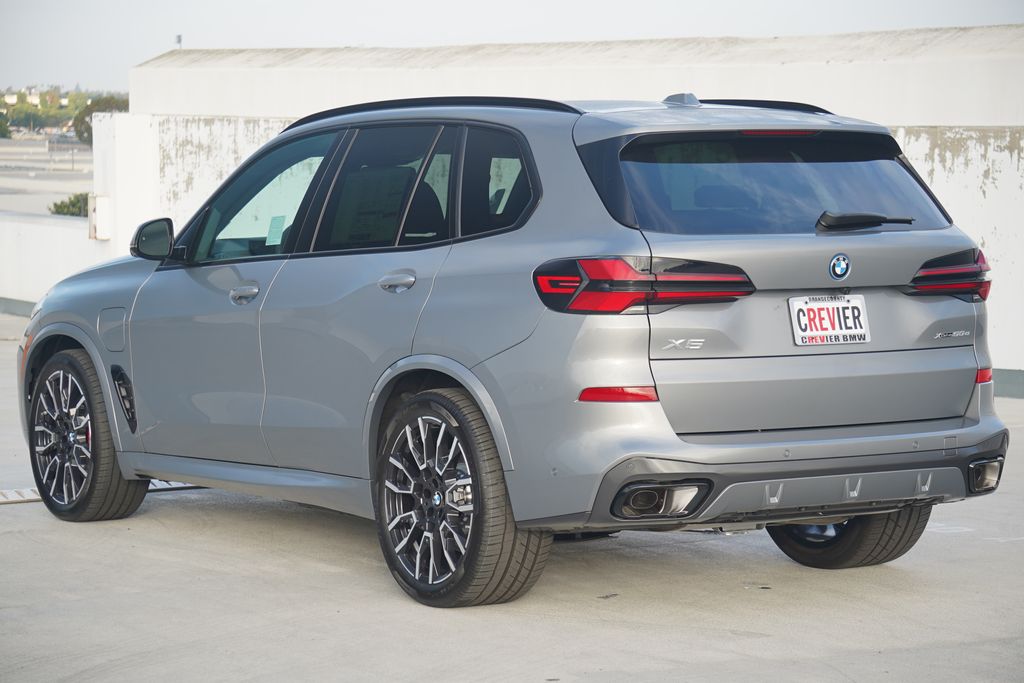 Thumbnail: 2026 BMW X5 - 8