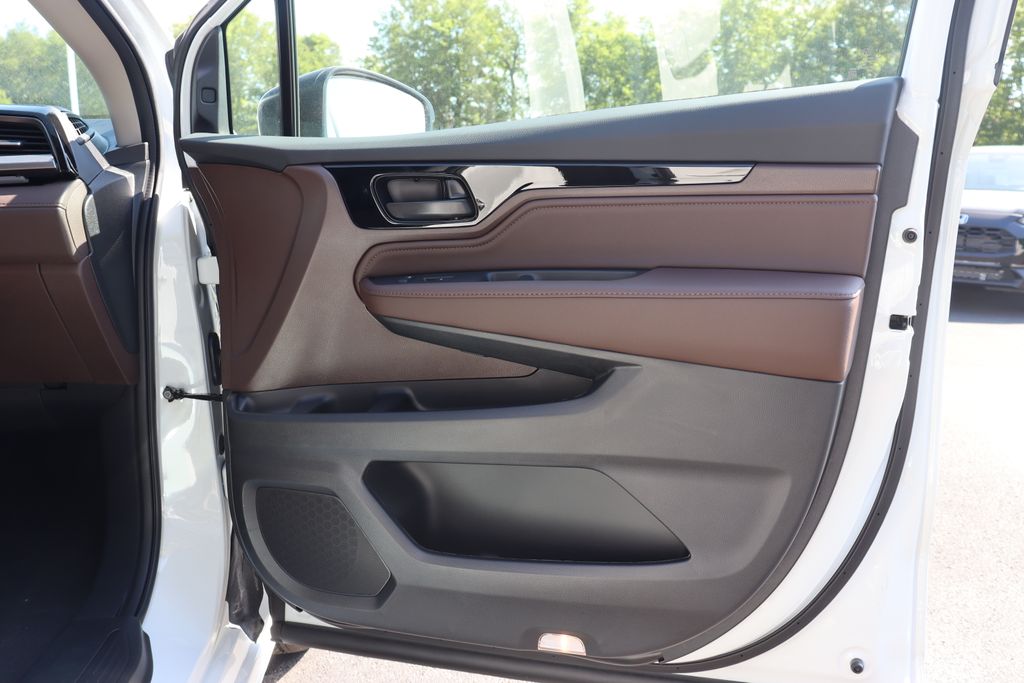 Thumbnail: 2026 Honda Odyssey - 21