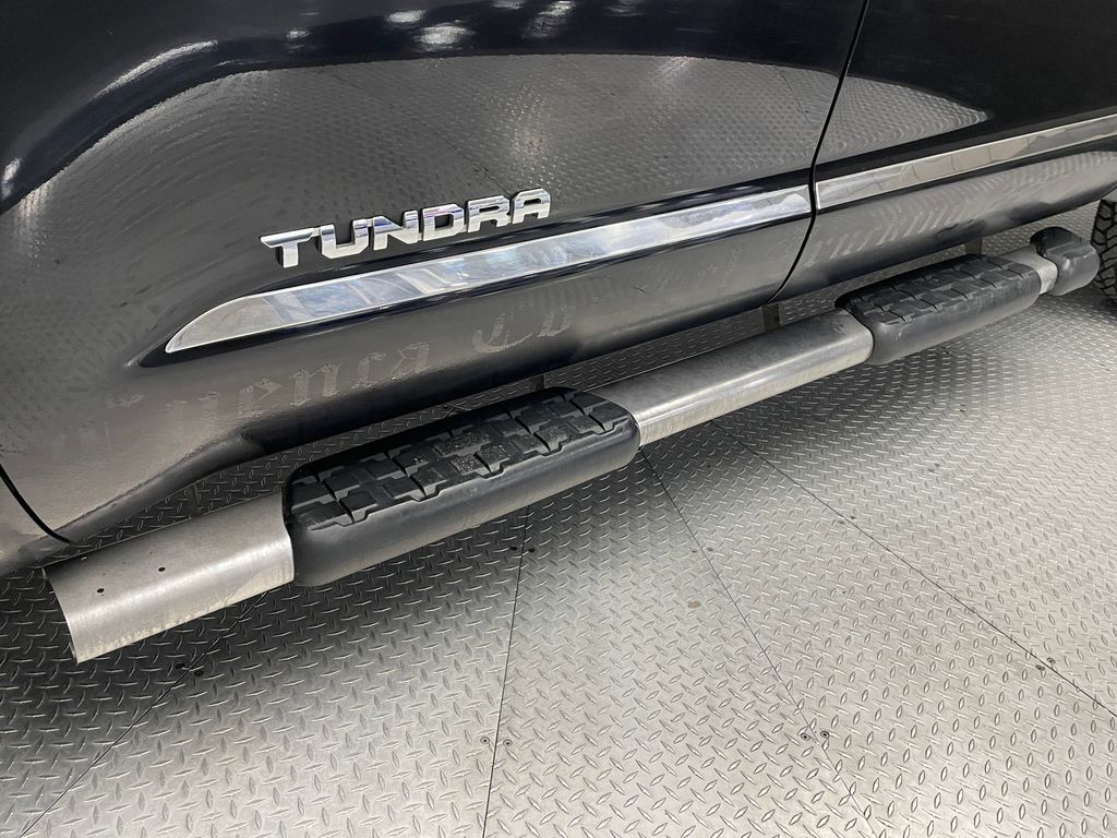 Thumbnail: 2014 Toyota Tundra - 11