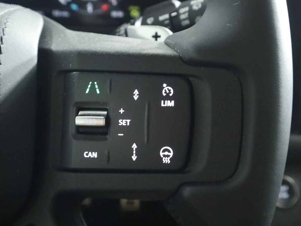 Thumbnail: 2025 Land Rover Defender - 12