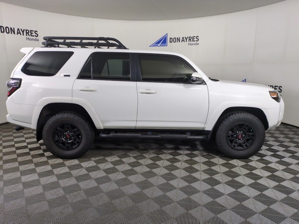 Image 6 of 2021 Toyota 4Runner SR5 Premium