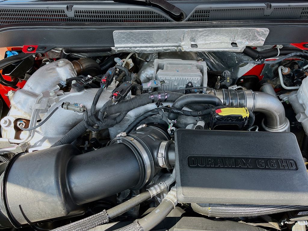 Used 2019 Red Hot Chevrolet LTZ image 30