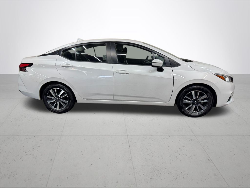 2021 Nissan Versa 1.6 SV