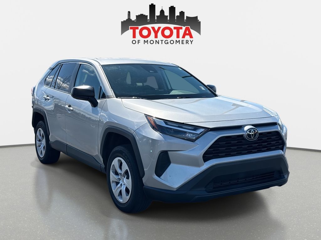 2024 Toyota RAV4 LE FWD