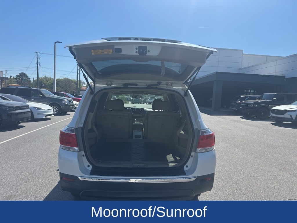 2011 Toyota Highlander SE V6