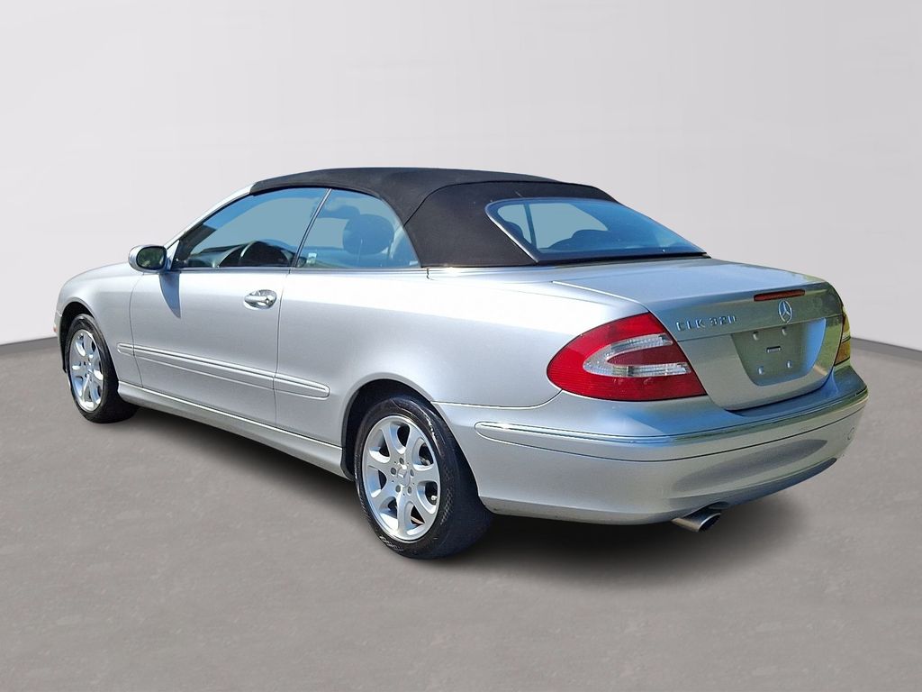 Thumbnail: 2004 Mercedes-Benz CLK - 6