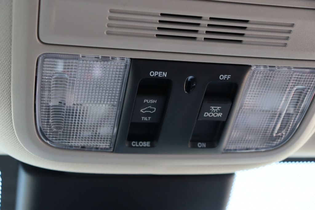 Thumbnail: 2026 Honda Odyssey - 28