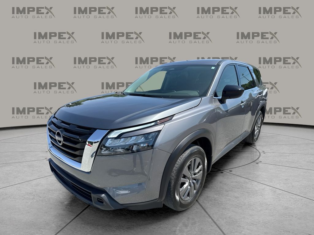 2025 Nissan Pathfinder S 2WD's photo
