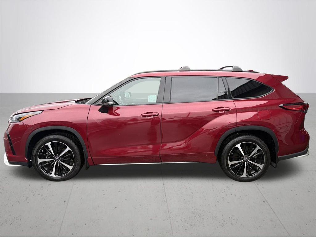 2022 Toyota Highlander XSE